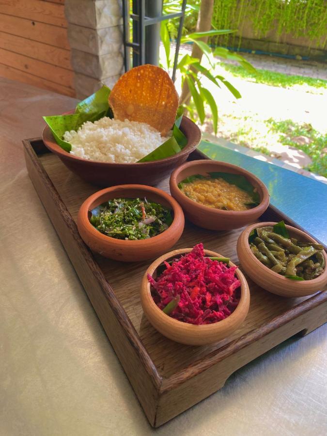 Hotel Tinaya Dambulla Eksteriør bilde